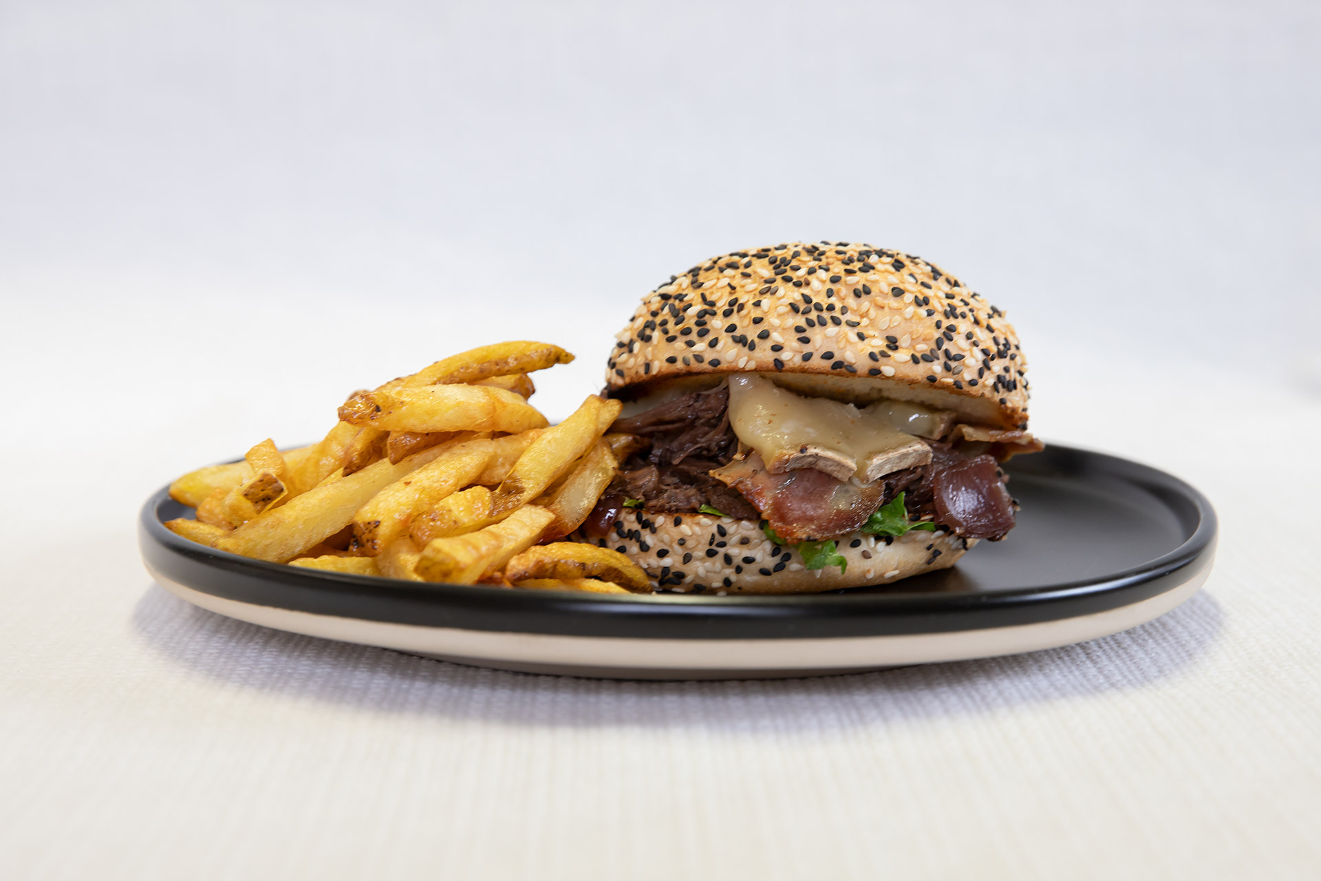 plat hamburger frite
